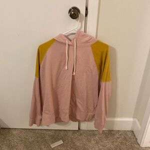 Free assembly hoodie